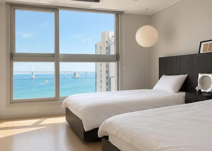 Apartment Bamin Stay-direct Ocean View Of Gwangandaegyo Bridge In Gwangalli Busan